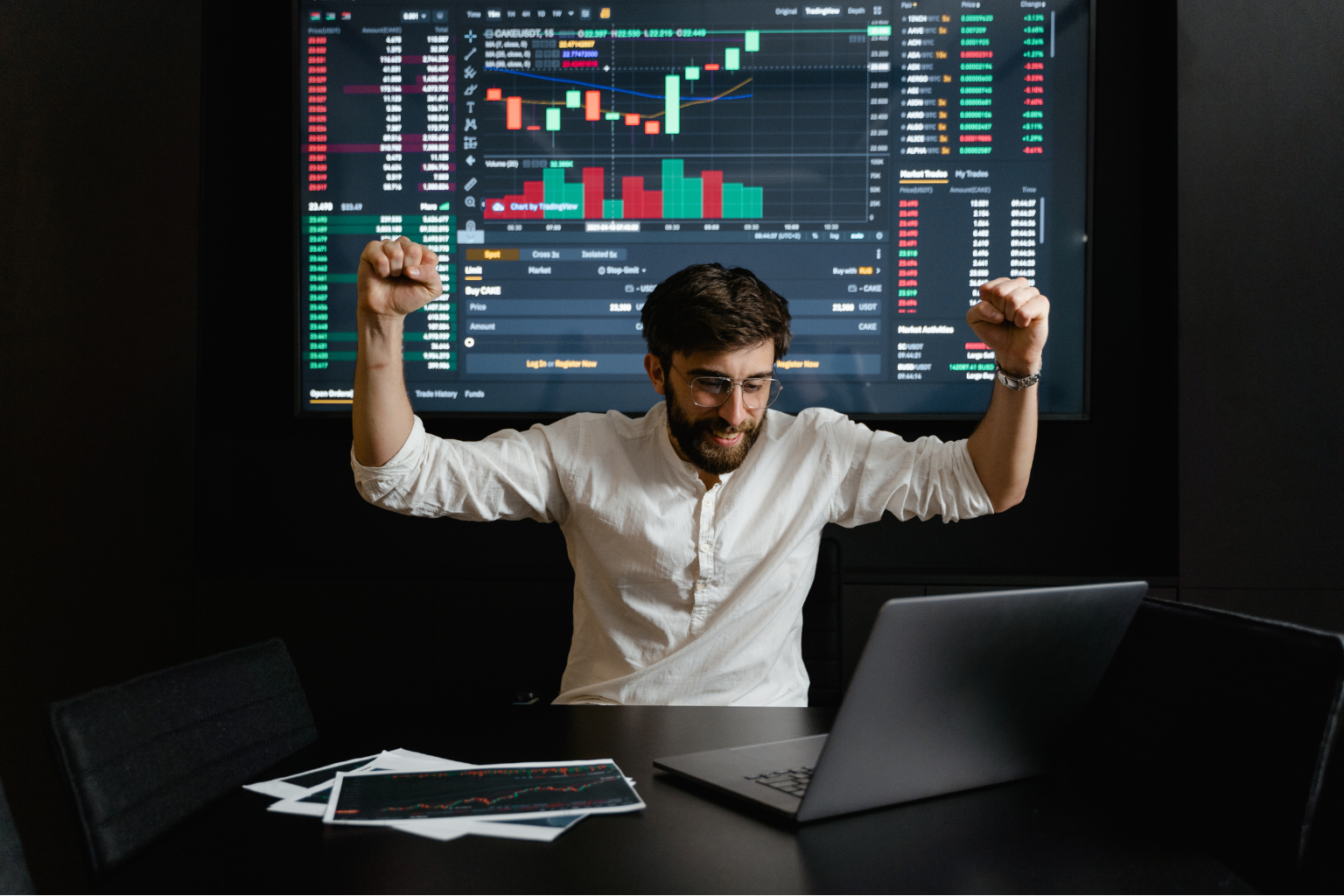 How to Become a Financial Analyst Without an MBA (2026 Skills Guide)